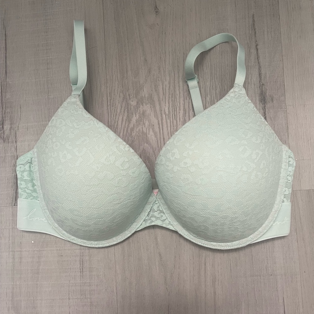 Light Green leopard print Lace Victoria Secret Pink push up bra 34DD NWOT